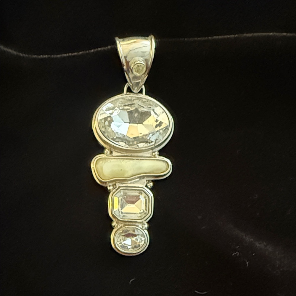 3/&20 Elegant Silver Pendant with Crystal Accents